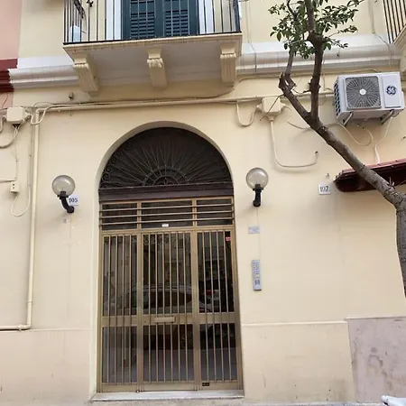 Poseidone 3* تارانتو